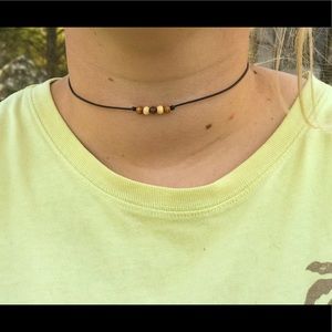 Choker necklace